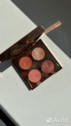 Палетка теней revolution pro