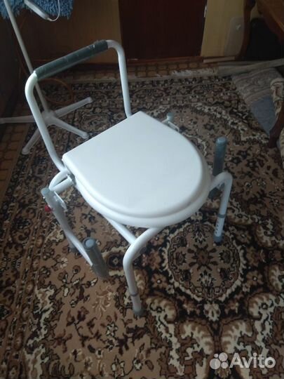 Продам новый санитарный стул-туалет