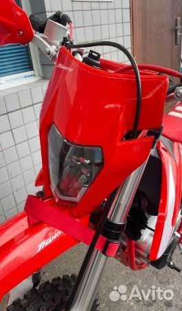 Мотоцикл jhlmoto JHL Z1 CB300F (ZS175FMM)