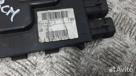 Блок бортовой сети (блок управления BCM) renault m