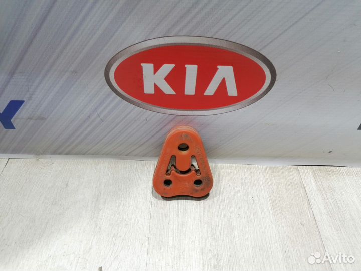 Кронштейн крепление глушителя Hyundai solaris