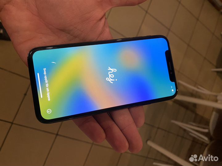 iPhone X, 64 ГБ