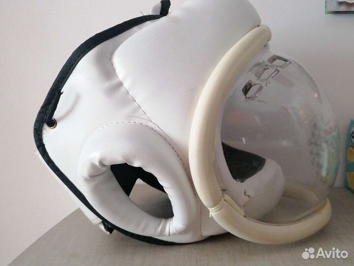 Шлем для единоборств