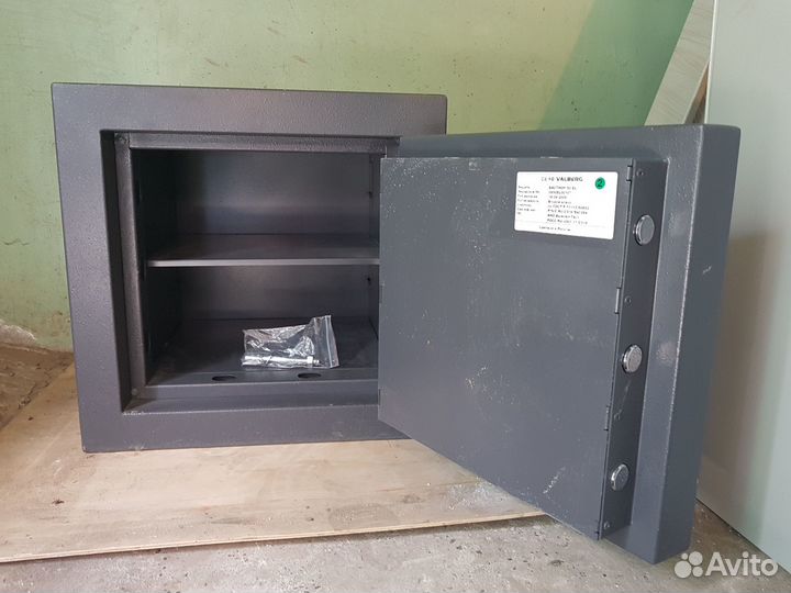 Сейф взломостойкий Бастион-50 EL (2 класс взломос)