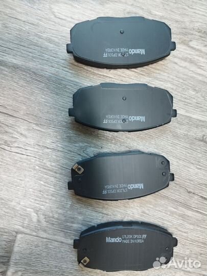 Тормозные колодки передние Mando