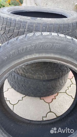 Dunlop SP Winter Ice 01 215/55 R17