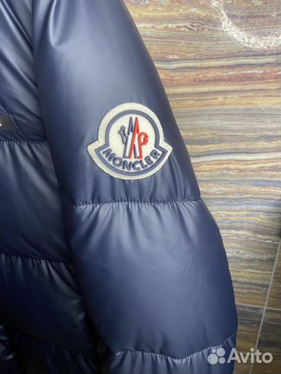 Пуховик Moncler