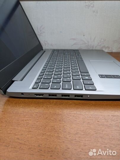 Lenovo (Ryzen 5 4500u/15.6