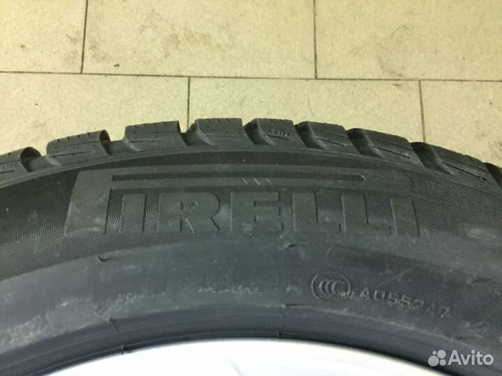 R17 Pirelli Winter Sottozero 3 225/55, PCD 5x112 DIA 66.6