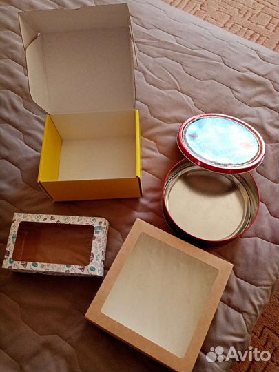 Коробки, боксы под подарки