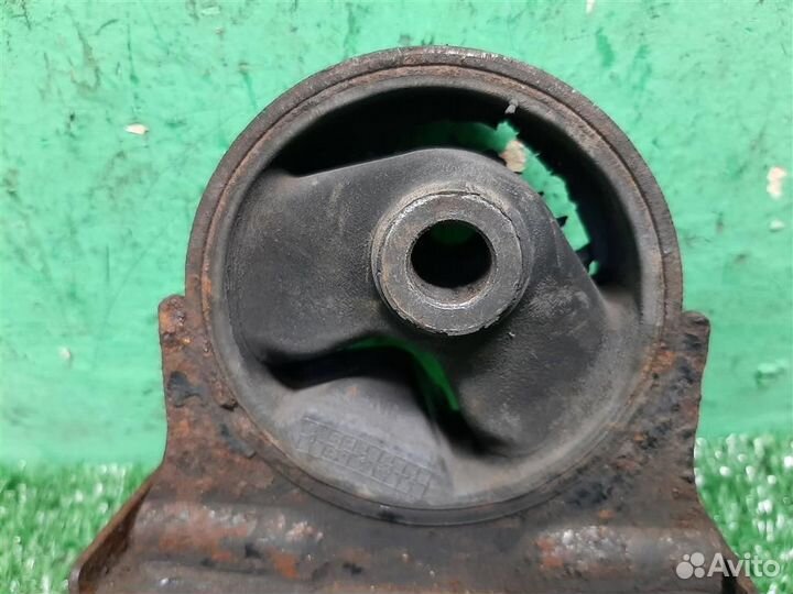 Опора (подушка) двигателя задняя Toyota RAV4 A2 2