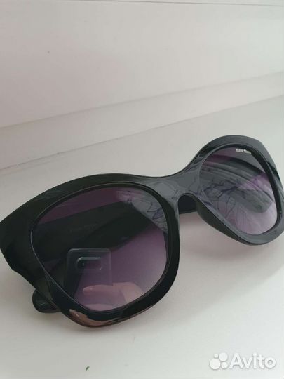 Солнечные очки женские Miumiu