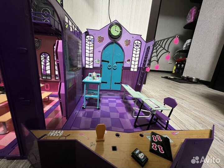 Кукольный домик, школа монстр хай