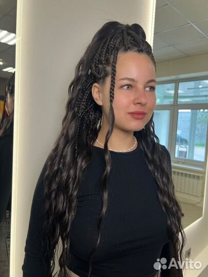 Модель на вплет (афрокосы, дреды, кудри)