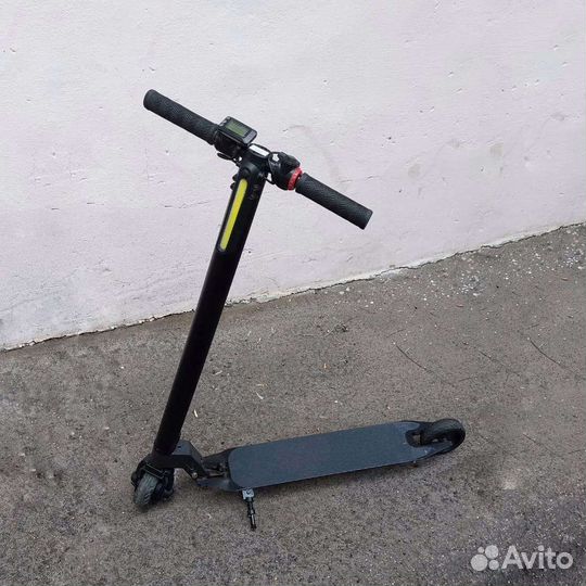 Электросамокат (с новым аккумулятором)