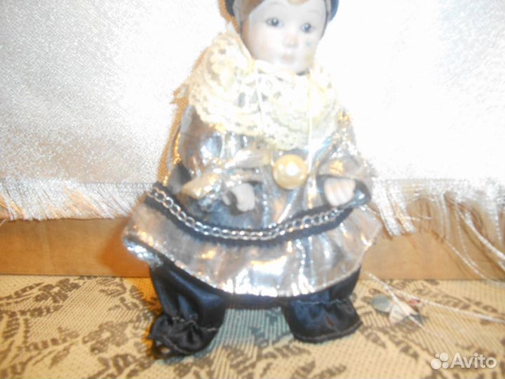 Фигурка,парк Guell Gaudа,Испания