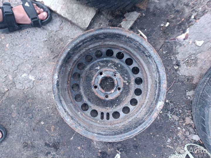 Продам диски размер 16