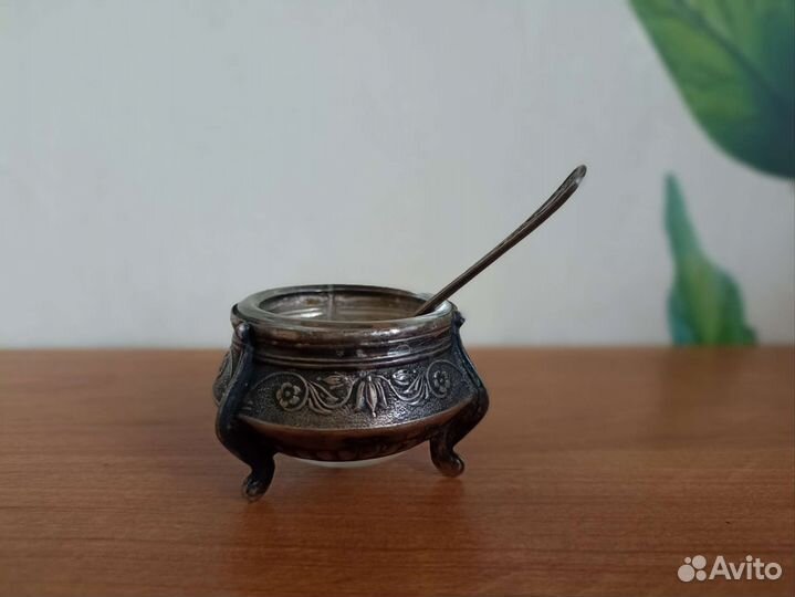 Солонка с ложечкой мельхиор