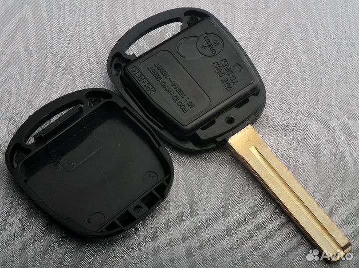 Ключ зажигания Toyota Land Cruiser 100