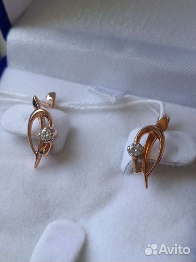 Золотые серьги с бриллиантами 585пр