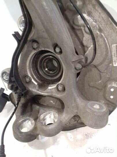 A2533320201 Кулак правый Mercedes W253 GLC