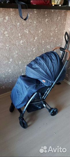 Прогулочная коляска corol