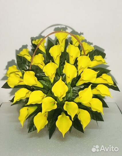 Корзины, полянки, вазоны ритуальные