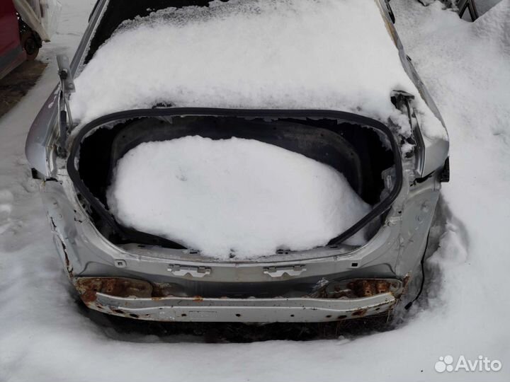 Задняя четверть правая Mazda GH