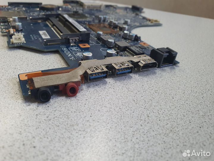 Материнская плата Sony SVF152