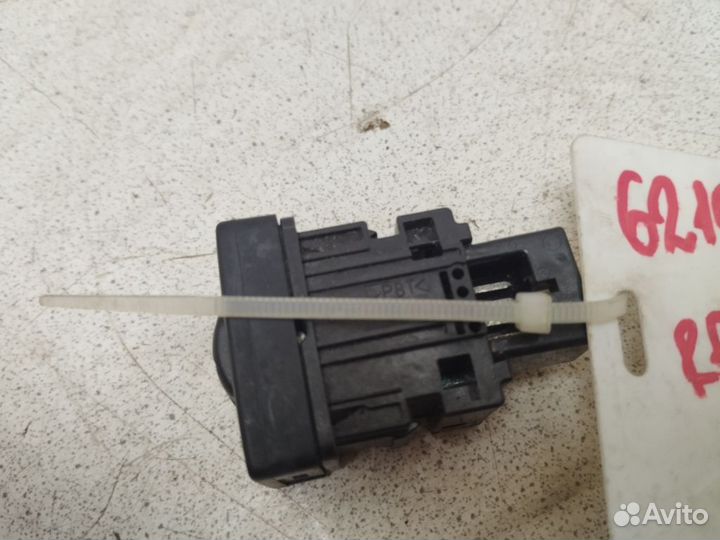 Кнопка корректора фар