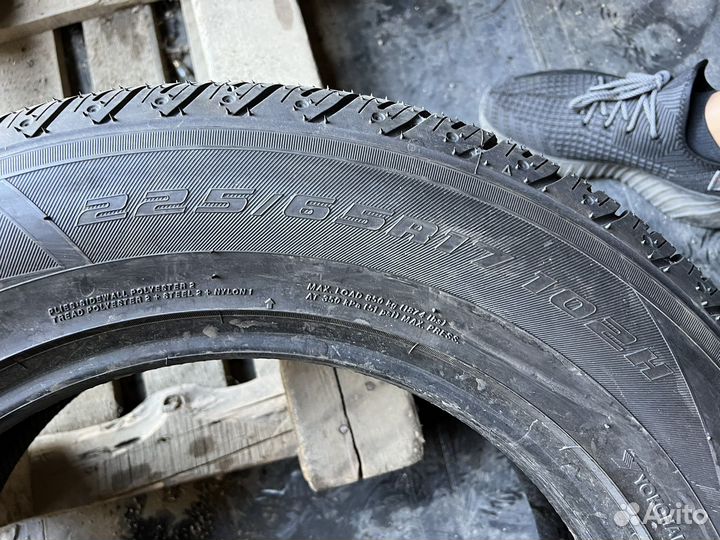 Yokohama Parada Spec-X 225/65 R17