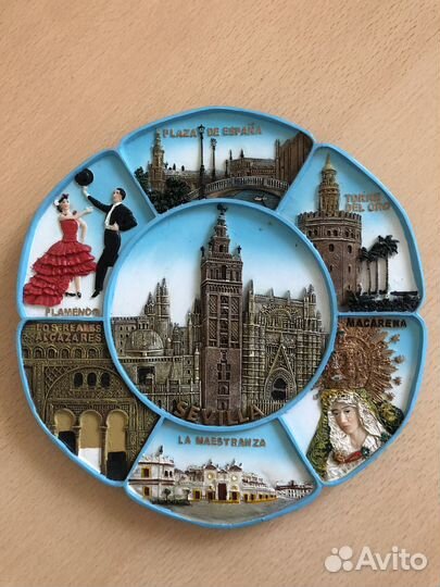 Сувенирные тарелки