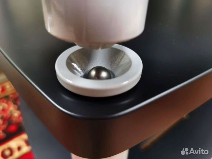 Аудио стойка Avid Isorak 4 leg