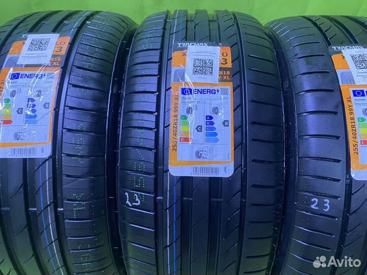 Tracmax X-Privilo TX3 255/40 R18 99Y