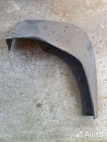 Брызговик Nissan