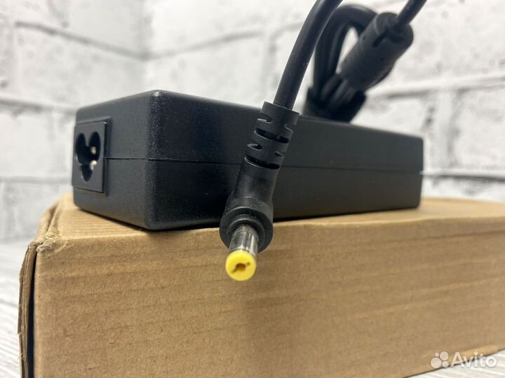Блок питания(зарядное устройство) для acer 19V