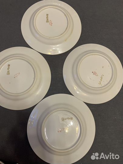 Тарелки ‘‘Три поросенка‘‘ и ‘‘Колобок‘‘