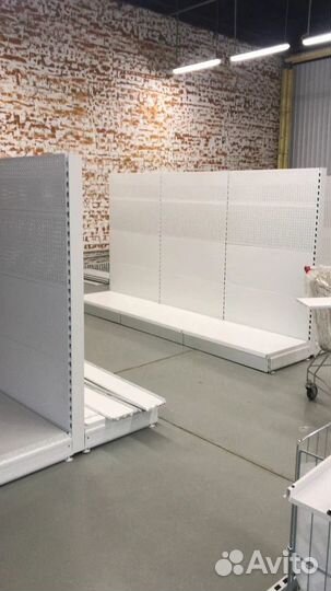 Стеллаж с полками