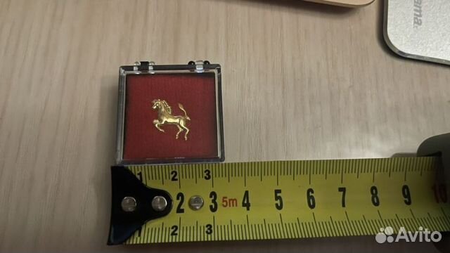 Значок Ferrari (Феррари)