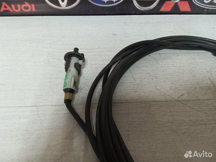 Трос лючка топливного бака Toyota Nadia SXN10