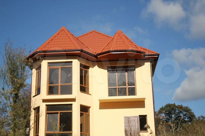 Дом 160 м² на участке 5 сот.