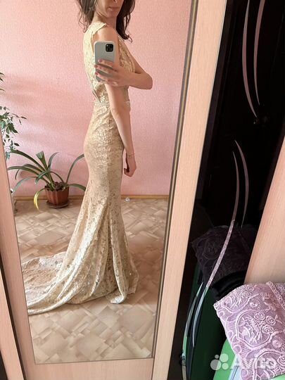 Вечернее платье