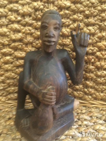 Статуэтка из эбенового дерева