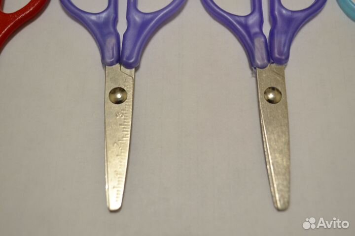 Ножницы с пластиковыми ручками