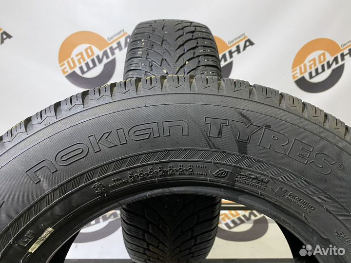 Nokian Tyres WR SUV 4 215/70 R16