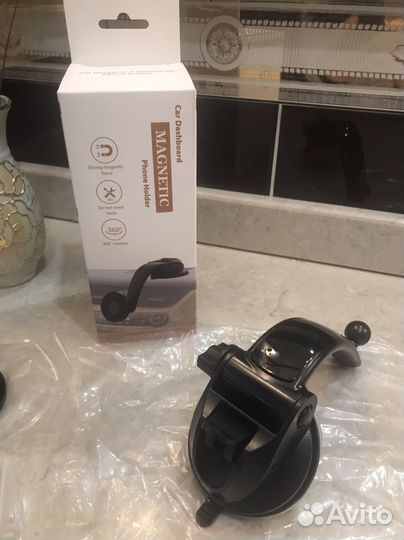 Держатель для телефона в машину