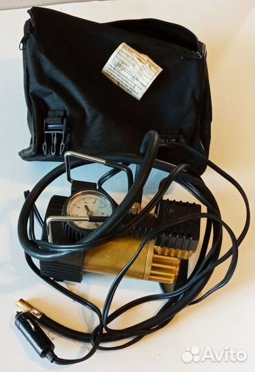 Электронасос для автомобиля и буксировочный крюк