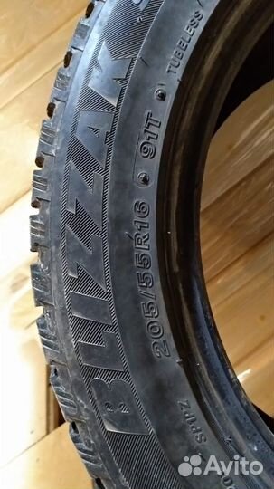 Bridgestone Blizzak Spike-01 205/55 R16 91