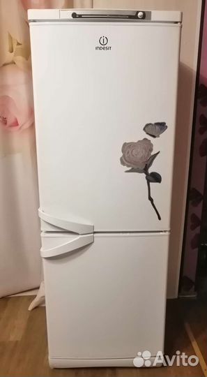 Холодильник б/у Indesit