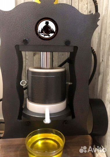 Настоящее конопляное масло